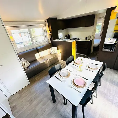 Sur - 3 Bedroom Mobile Njoy Holidays Campsite Argeles-sur-Mer